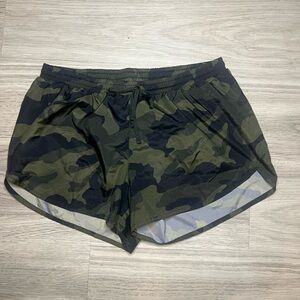 Old Navy Olive & Black Camo Running Shorts elastic waistband large midrise